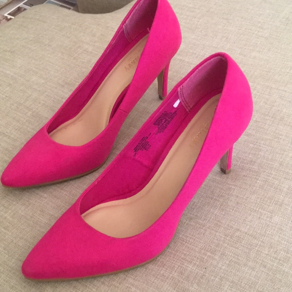 Old navy raspberry heels 6